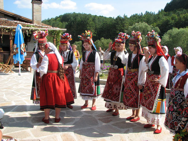 болгарские праздники
